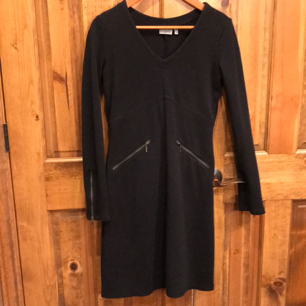 Athleta long sleeve dress